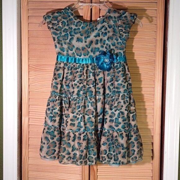 Youngland Dress - Picture 8 of 8